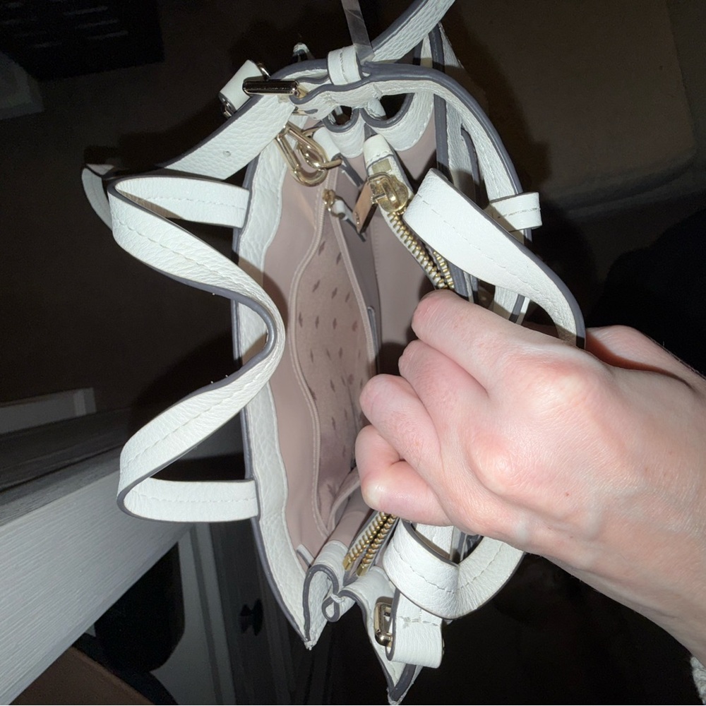 Kate Spade honeycomb purse - Picture 8 of 10